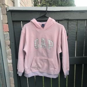 Gap sweater